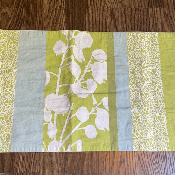 Simply Envogue table runner, spring/summer - Picture 3 of 8